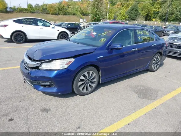JHMCR6F7XHC800422 2017 HONDA ACCORD - Image 2