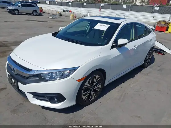JHMFC1F30JX004047 2018 HONDA CIVIC - Image 2