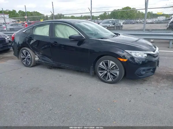 JHMFC1F30JX005442 2018 HONDA CIVIC - Image 1