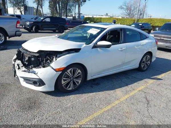 JHMFC1F30JX013752 2018 HONDA CIVIC - Image 2
