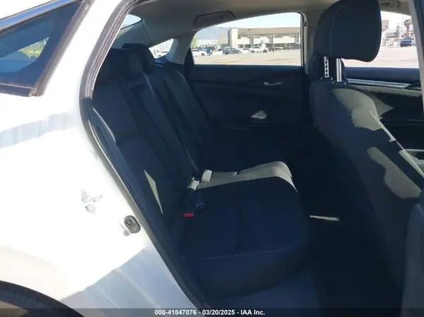 JHMFC1F30JX013752 2018 HONDA CIVIC - Image 8