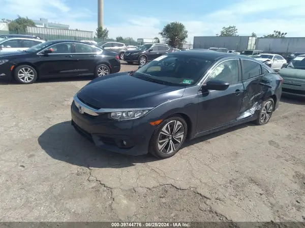 JHMFC1F30JX017302 2018 HONDA CIVIC - Image 2