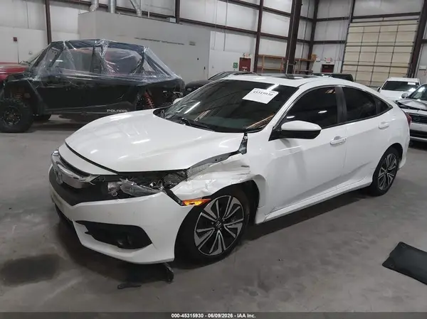 JHMFC1F30JX019289 2018 HONDA CIVIC - Image 2