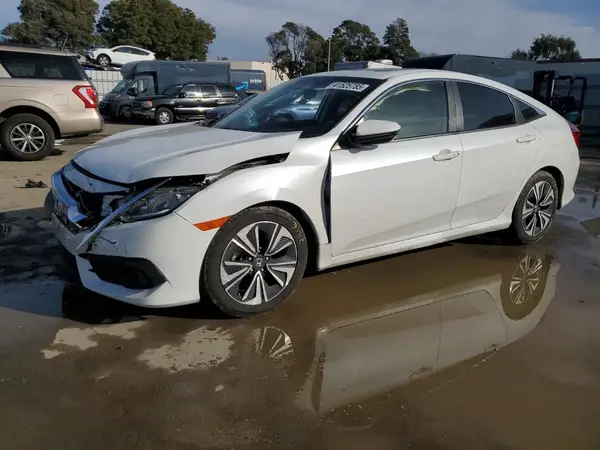JHMFC1F30JX021561 2018 HONDA CIVIC - Image 1