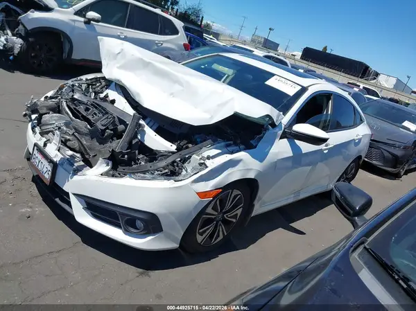JHMFC1F30JX021575 2018 HONDA CIVIC - Image 2