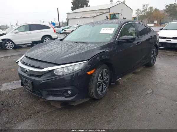 JHMFC1F30JX028784 2018 HONDA CIVIC - Image 2