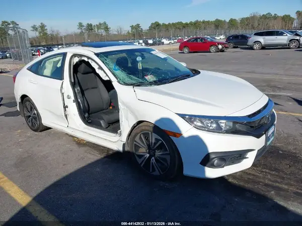 JHMFC1F30JX030826 2018 HONDA CIVIC - Image 1