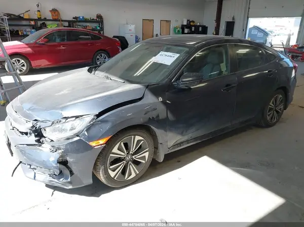 JHMFC1F30JX037422 2018 HONDA CIVIC - Image 2