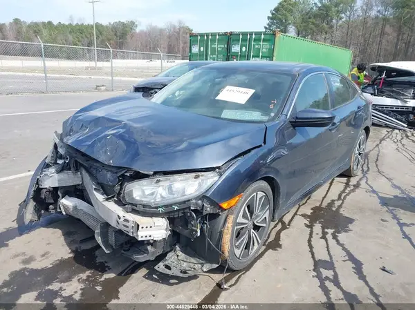 JHMFC1F31JX007118 2018 HONDA CIVIC - Image 2