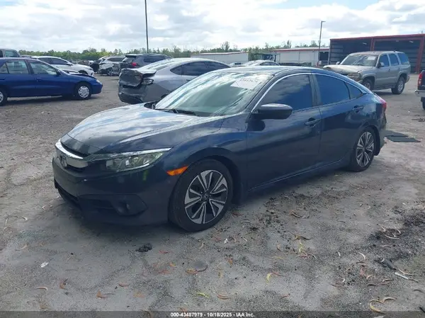 JHMFC1F31JX008639 2018 HONDA CIVIC - Image 2