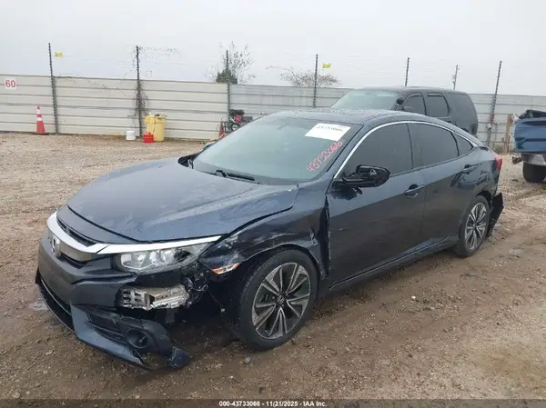 JHMFC1F31JX018006 2018 HONDA CIVIC - Image 2