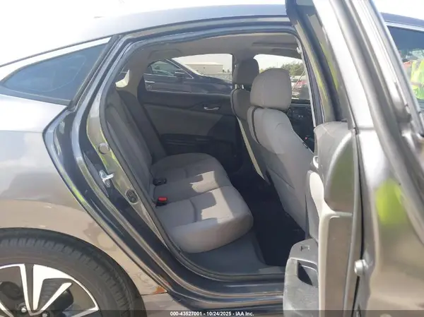 JHMFC1F32JX002221 2018 HONDA CIVIC - Image 8