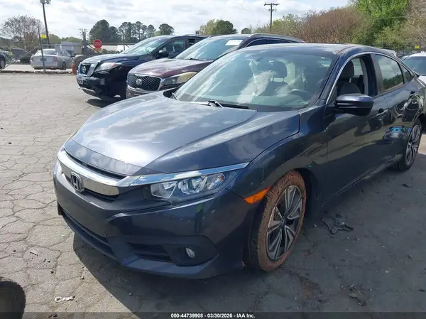 JHMFC1F32JX007113 2018 HONDA CIVIC - Image 2