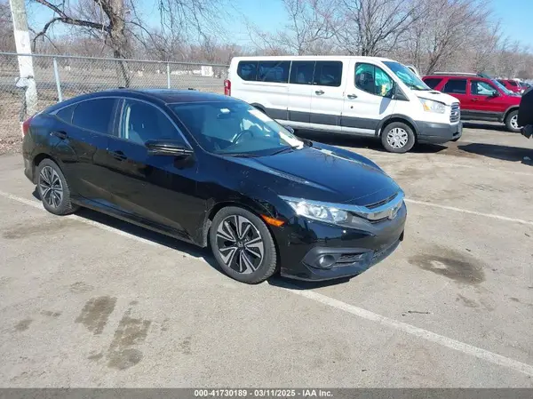 JHMFC1F32JX008083 2018 HONDA CIVIC - Image 1