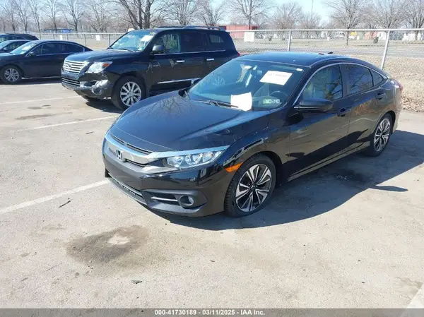 JHMFC1F32JX008083 2018 HONDA CIVIC - Image 2