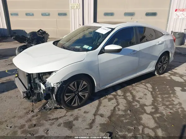 JHMFC1F32JX017382 2018 HONDA CIVIC - Image 2