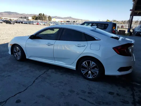 JHMFC1F32JX026745 2018 HONDA CIVIC - Image 2
