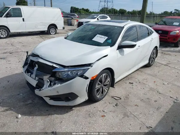 JHMFC1F32JX027457 2018 HONDA CIVIC - Image 2