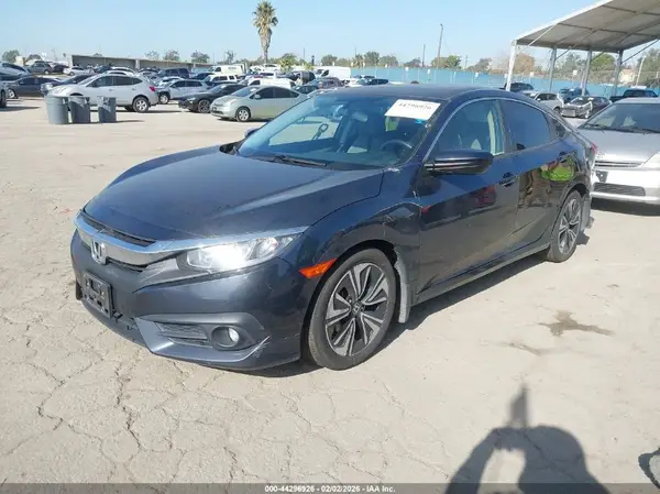 JHMFC1F32JX033470 2018 HONDA CIVIC - Image 2