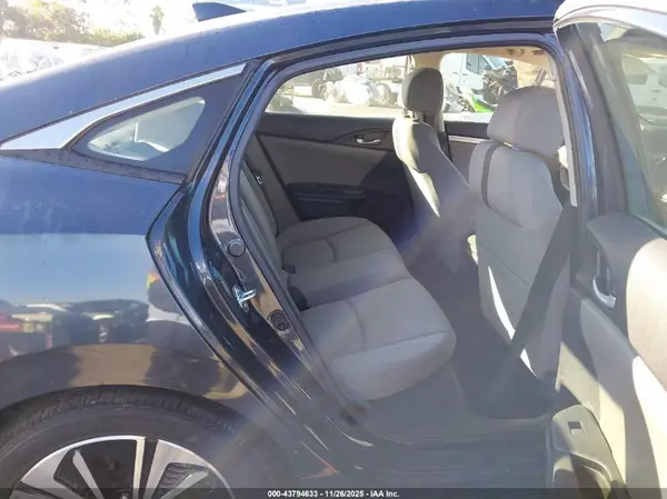 JHMFC1F32JX037406 2018 HONDA CIVIC - Image 8
