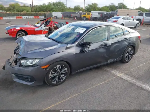 JHMFC1F32JX042878 2018 HONDA CIVIC - Image 2