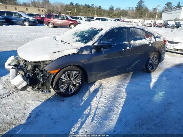 JHMFC1F33JX002213 2018 HONDA CIVIC - Image 2