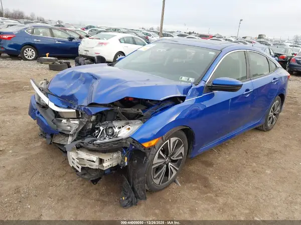 JHMFC1F33JX008142 2018 HONDA CIVIC - Image 2