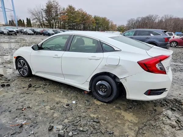 JHMFC1F33JX017066 2018 HONDA CIVIC - Image 2