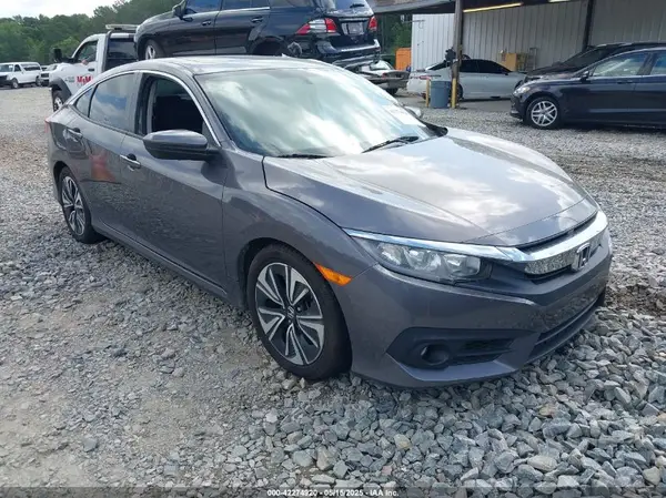 JHMFC1F33JX017617 2018 HONDA CIVIC - Image 1