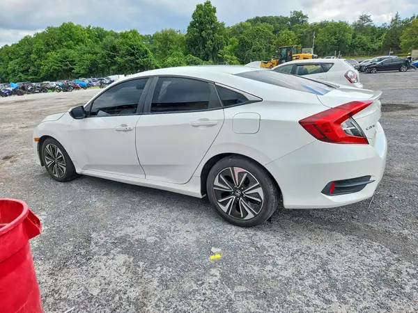 JHMFC1F33JX021568 2018 HONDA CIVIC - Image 2