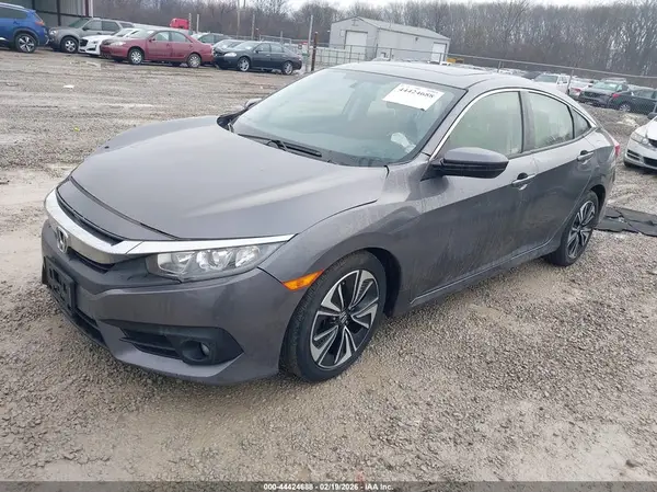 JHMFC1F33JX025720 2018 HONDA CIVIC - Image 2