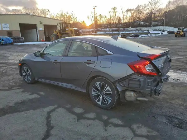 JHMFC1F33JX026804 2018 HONDA CIVIC - Image 2