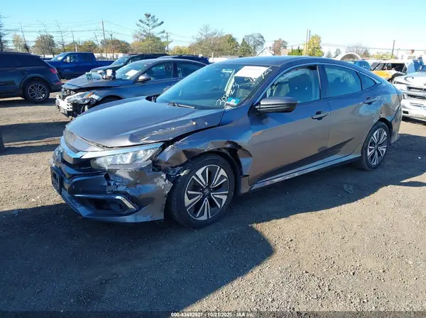 JHMFC1F33JX030223 2018 HONDA CIVIC - Image 2