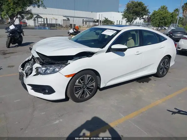JHMFC1F33JX030268 2018 HONDA CIVIC - Image 2