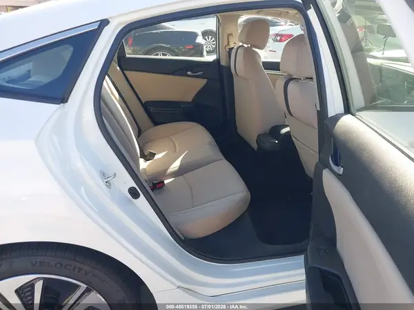 JHMFC1F33JX030268 2018 HONDA CIVIC - Image 8