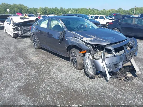 JHMFC1F33JX031582 2018 HONDA CIVIC - Image 1