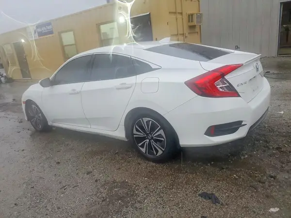 JHMFC1F33JX032442 2018 HONDA CIVIC - Image 2