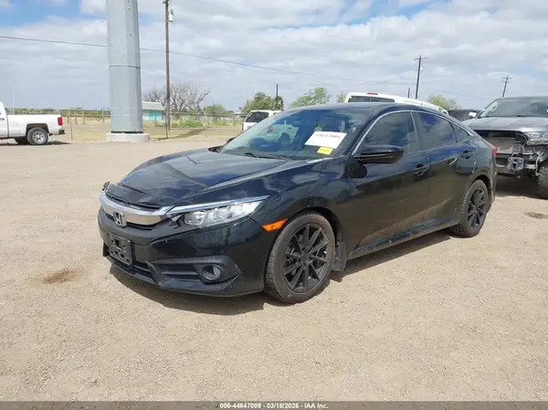 JHMFC1F33JX036846 2018 HONDA CIVIC - Image 2