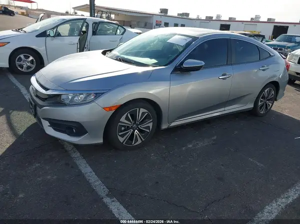 JHMFC1F33JX040511 2018 HONDA CIVIC - Image 2