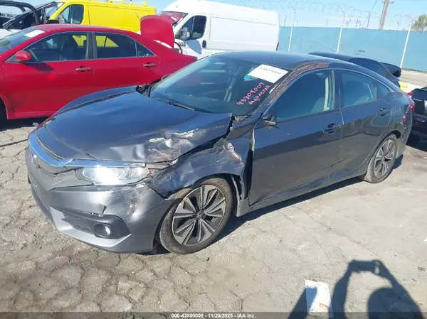 JHMFC1F34JX008280 2018 HONDA CIVIC - Image 2