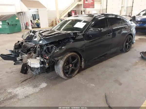 JHMFC1F34JX015875 2018 HONDA CIVIC - Image 2