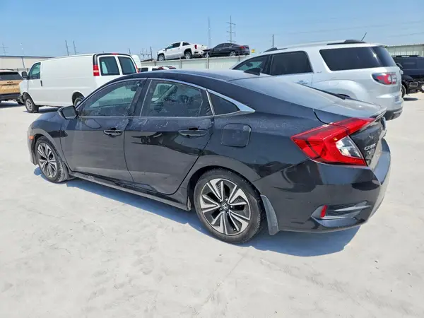 JHMFC1F34JX018078 2018 HONDA CIVIC - Image 2