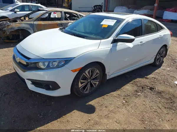 JHMFC1F34JX020686 2018 HONDA CIVIC - Image 2