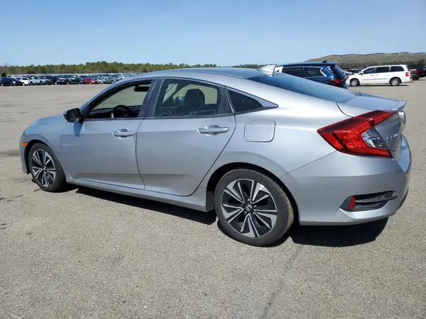 JHMFC1F34JX028805 2018 HONDA CIVIC - Image 2