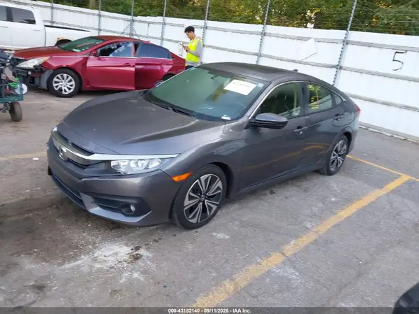 JHMFC1F34JX038041 2018 HONDA CIVIC - Image 2