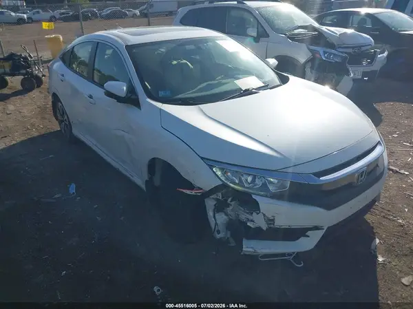 JHMFC1F34JX038251 2018 HONDA CIVIC - Image 1