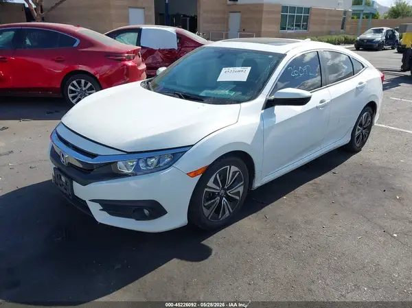 JHMFC1F35JX008188 2018 HONDA CIVIC - Image 2