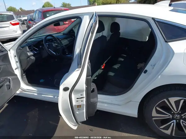 JHMFC1F35JX008188 2018 HONDA CIVIC - Image 8