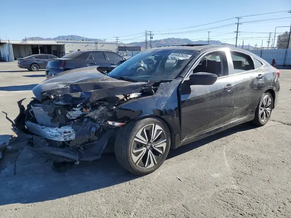 JHMFC1F35JX014282 2018 HONDA CIVIC - Image 1