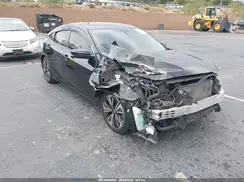 JHMFC1F35JX021507 2018 HONDA CIVIC